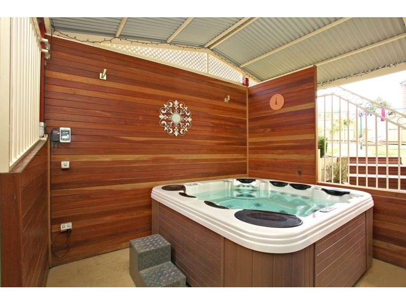 2 Davy Court, Narre Warren South VIC 3805