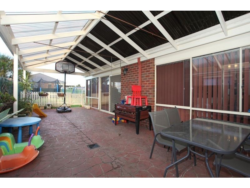9 Danehill Grove, Berwick VIC 3806