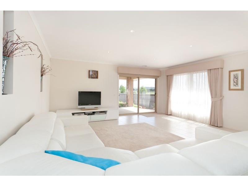 67 Loxley Boulevard, Narre Warren South VIC 3805