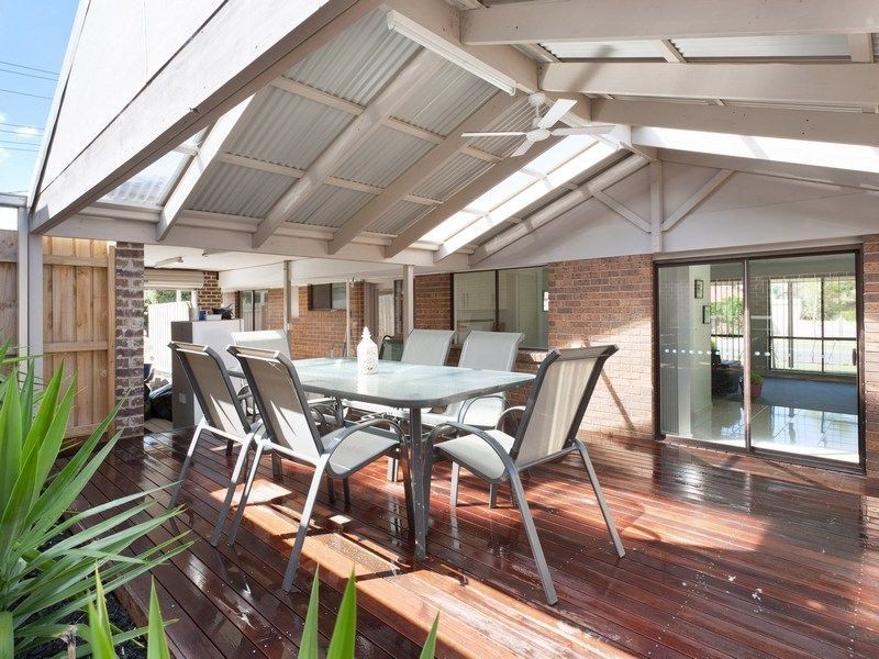 34 Strong Drive, Hampton Park VIC 3976