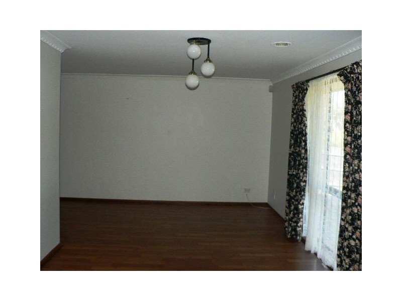 26 Howitt Court, Berwick VIC 3806