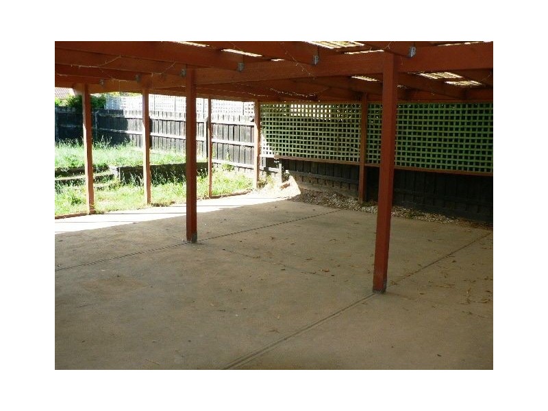 26 Howitt Court, Berwick VIC 3806