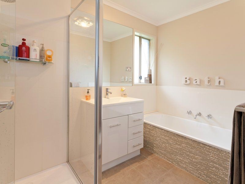 6 Yandilla Court, Berwick VIC 3806