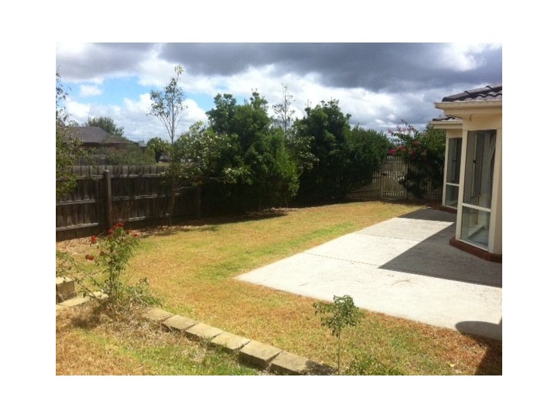 52 Tangerine Drive, Narre Warren South VIC 3805