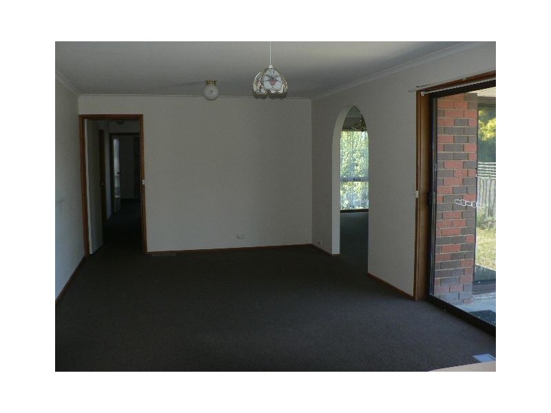 11 Van Der Haar Ave, Berwick VIC 3806