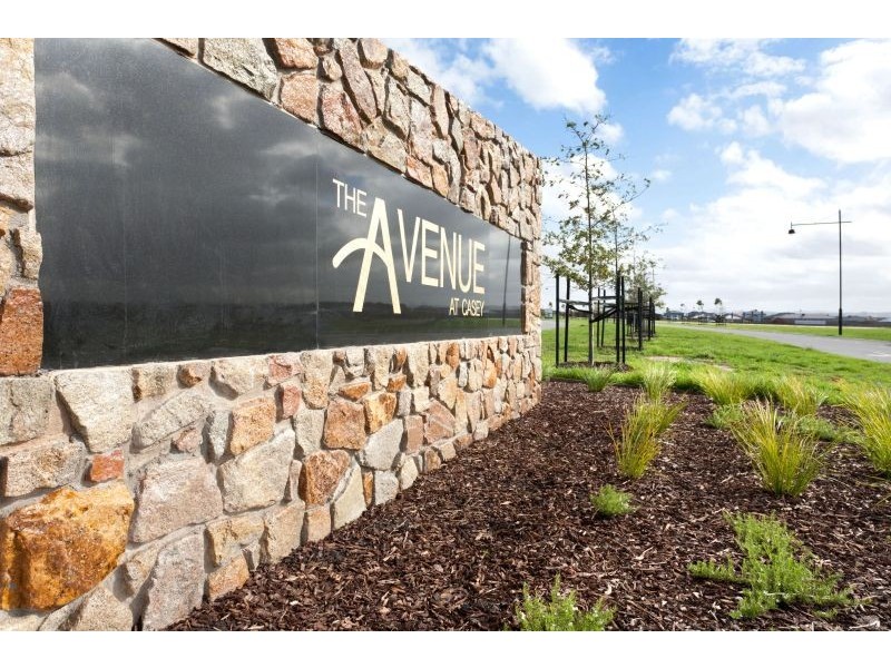 Lot 1504 Mickleham Drive, Cranbourne North VIC 3977