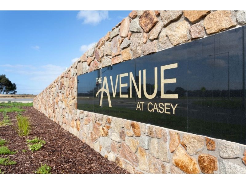 lot 1514 Mickleham Drive, Cranbourne North VIC 3977