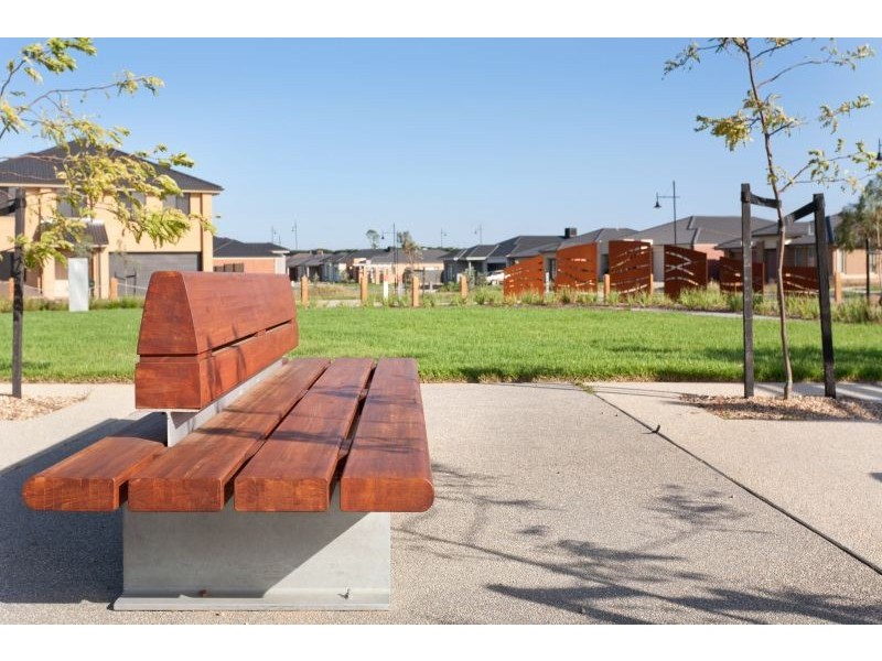 lot 1514 Mickleham Drive, Cranbourne North VIC 3977