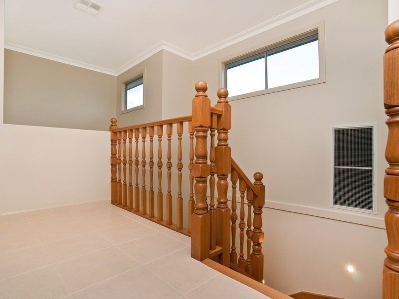 Unit 1/8 Gamble Avenue, Berwick VIC 3806