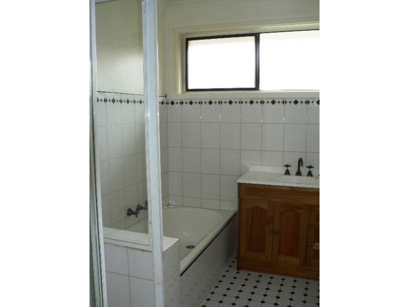 35 Fernwood Road, Narre Warren VIC 3805