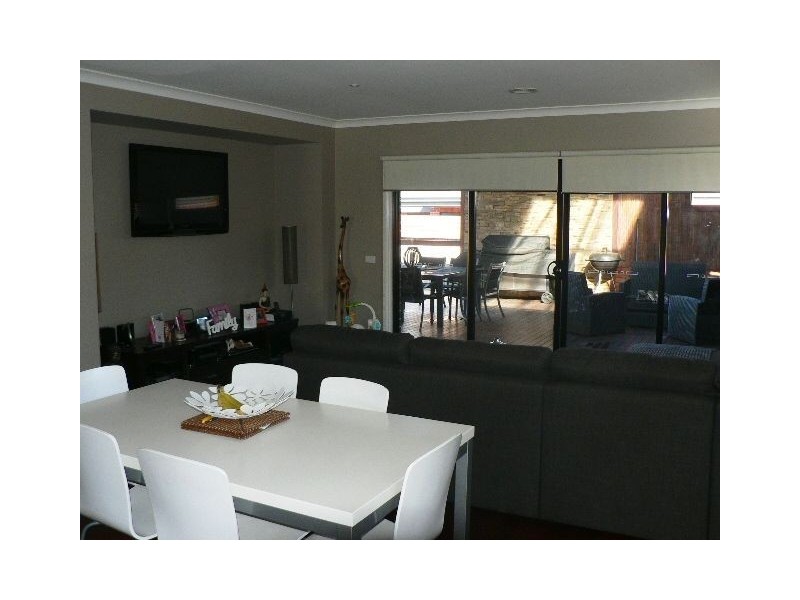 19 Montpelier Drive, Berwick VIC 3806