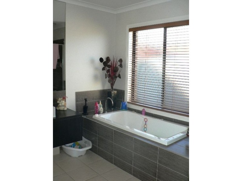 19 Montpelier Drive, Berwick VIC 3806