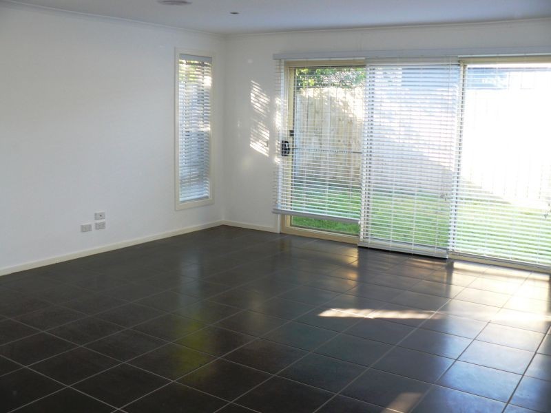 34A Strong Drive, Hampton Park VIC 3976