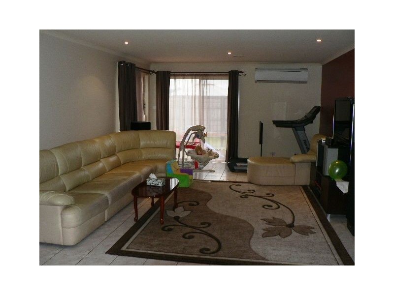 55 Bella Crescent, Hallam VIC 3803