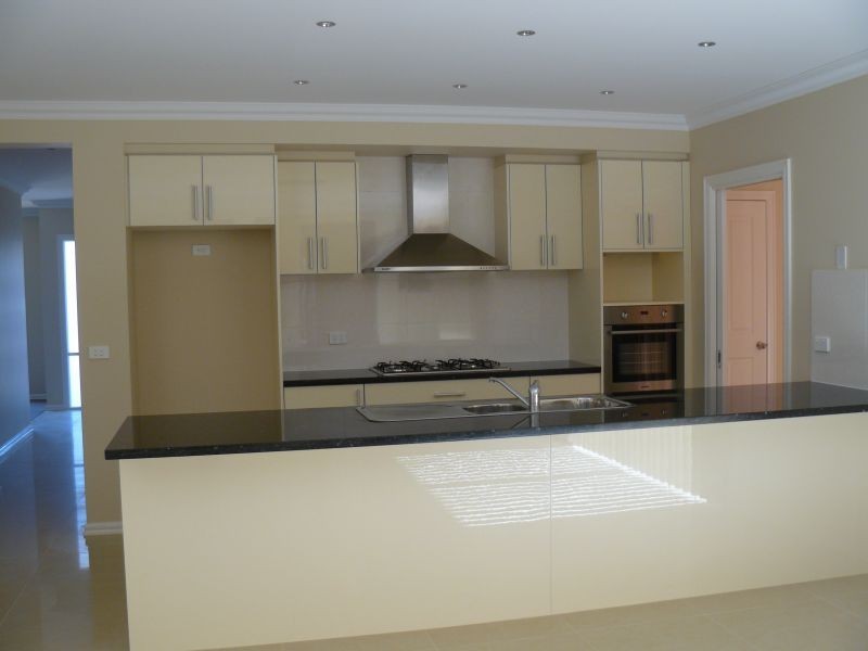 12 Gladys Court, Berwick VIC 3806