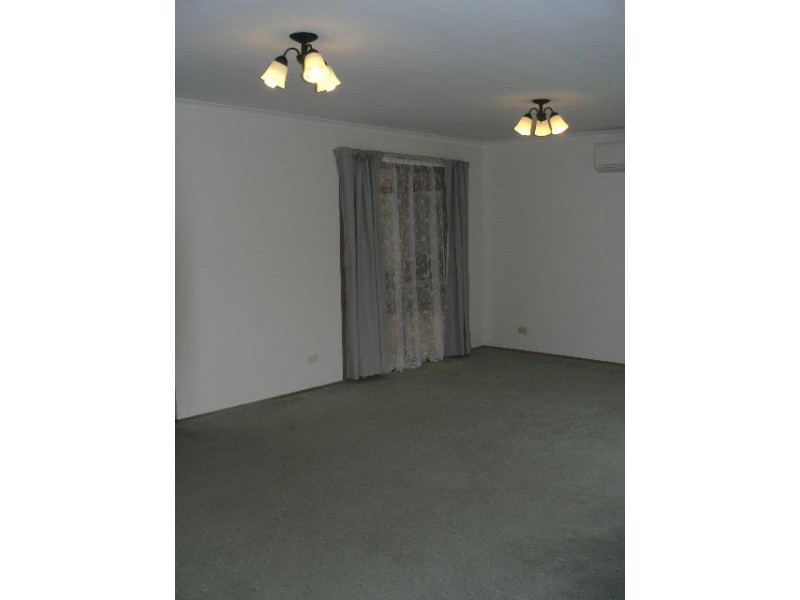 5 Feldspar Court, Narre Warren VIC 3805