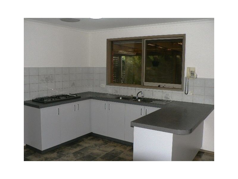 5 Feldspar Court, Narre Warren VIC 3805