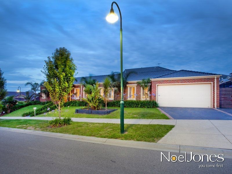 14 Denbigh Court, Berwick VIC 3806