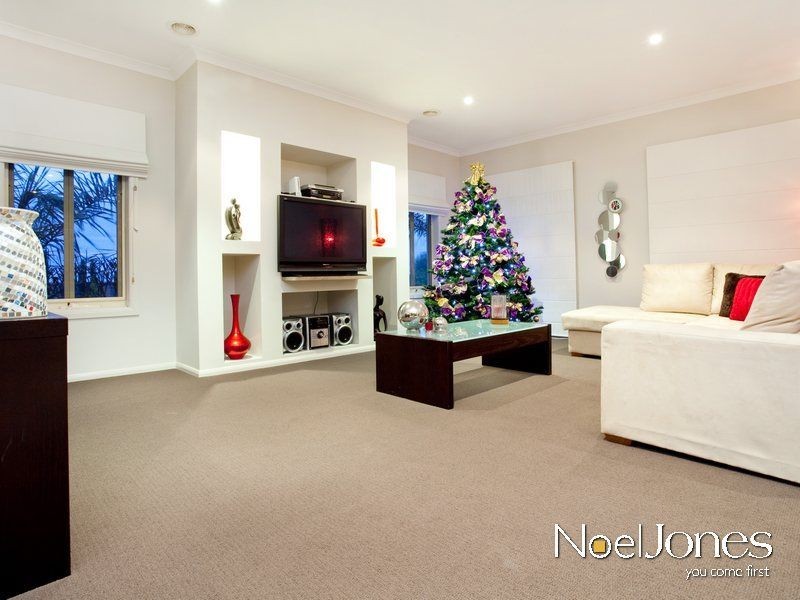 14 Denbigh Court, Berwick VIC 3806