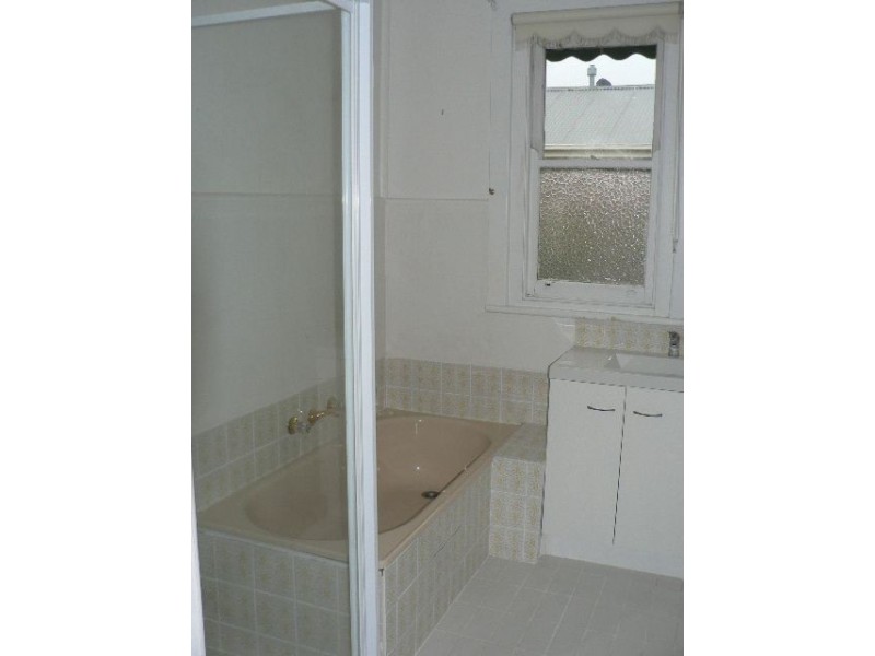 19 Reserve Street, Berwick VIC 3806