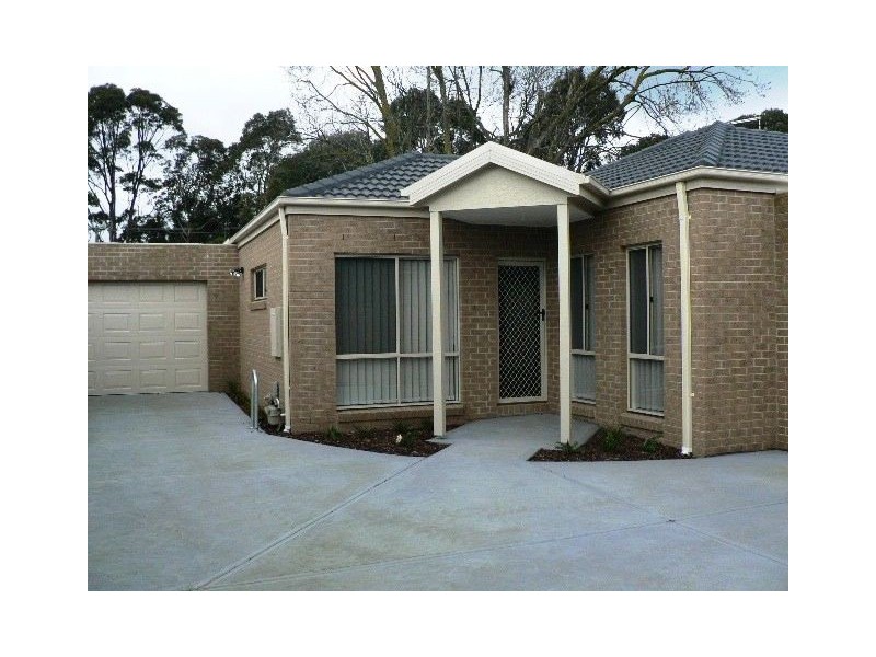 2/11 Rose Drive, Doveton VIC 3177