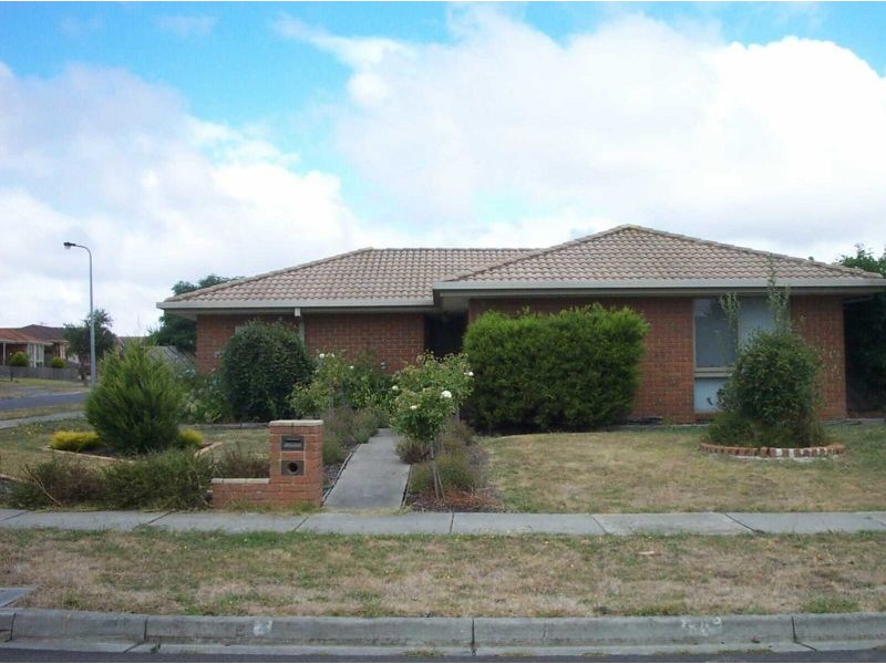 1 Ireland Avenue, Narre Warren VIC 3805