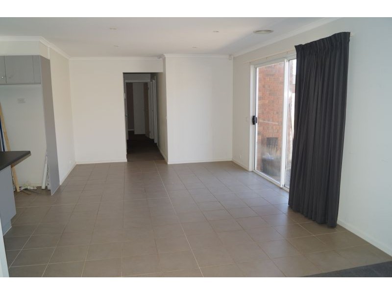 6 Cindy Court, Berwick VIC 3806