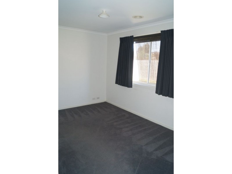 6 Cindy Court, Berwick VIC 3806