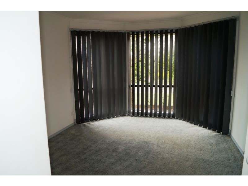 4 Shaftsbury Avenue, Berwick VIC 3806