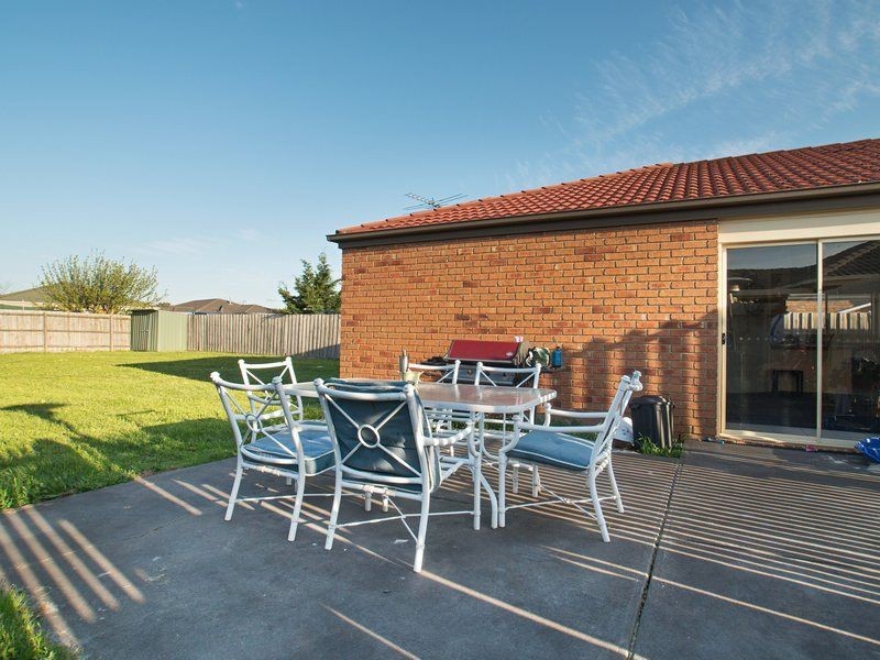 106 Bellevue Drive, Berwick VIC 3806