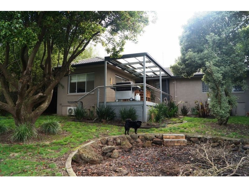 1 Ayr Court, Berwick VIC 3806