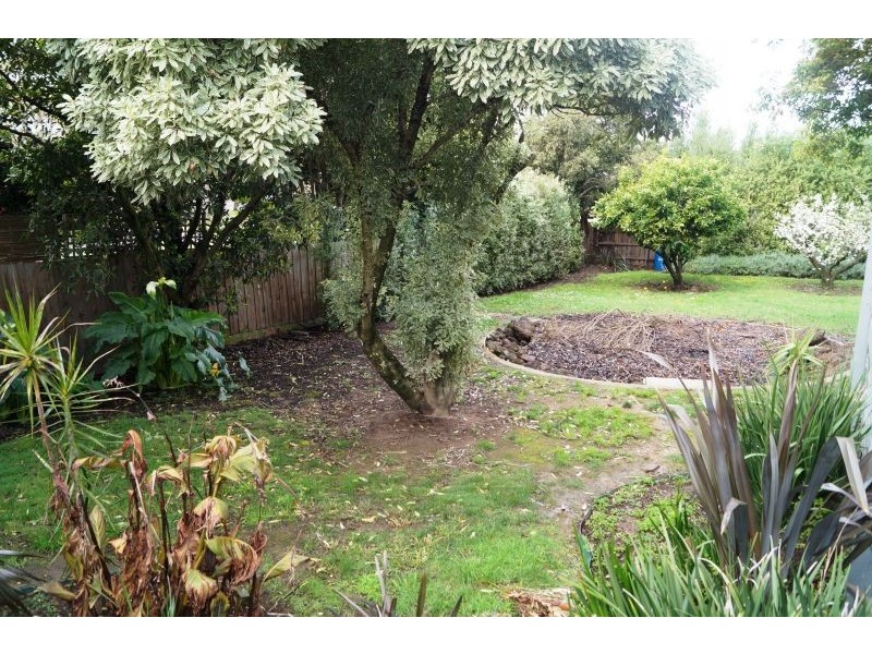 1 Ayr Court, Berwick VIC 3806