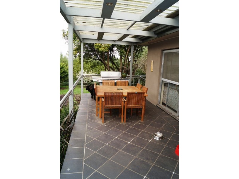 1 Ayr Court, Berwick VIC 3806