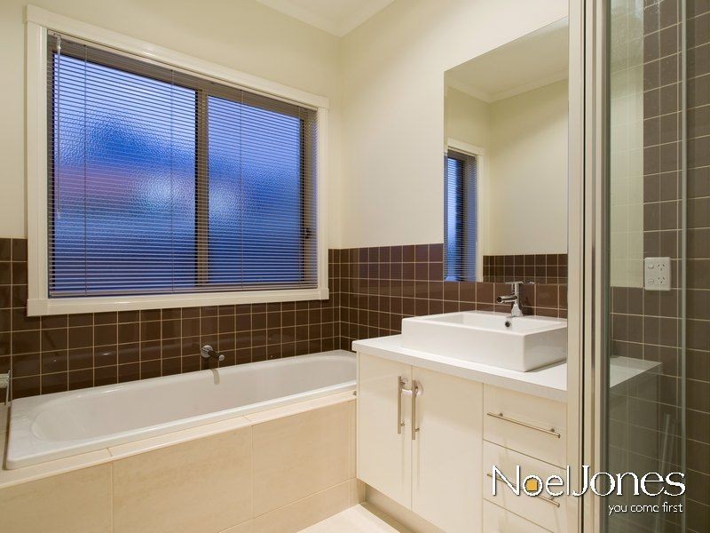 7 Wild Duck Way, Beaconsfield VIC 3807