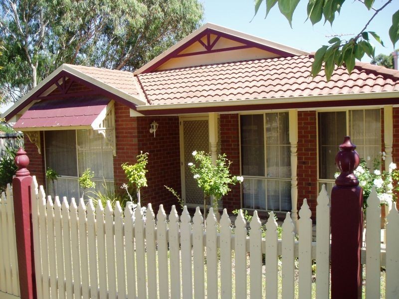 34B Mitre Crescent, Berwick VIC 3806