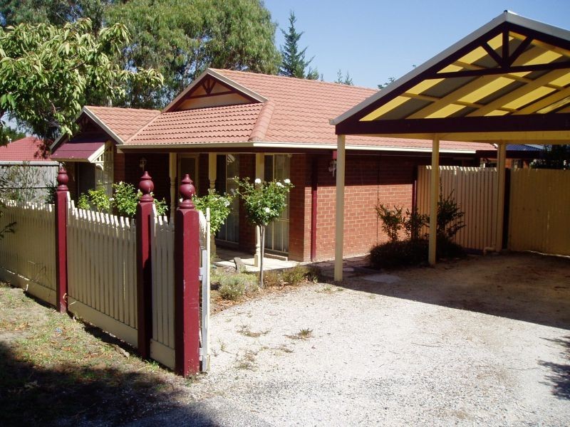 34B Mitre Crescent, Berwick VIC 3806