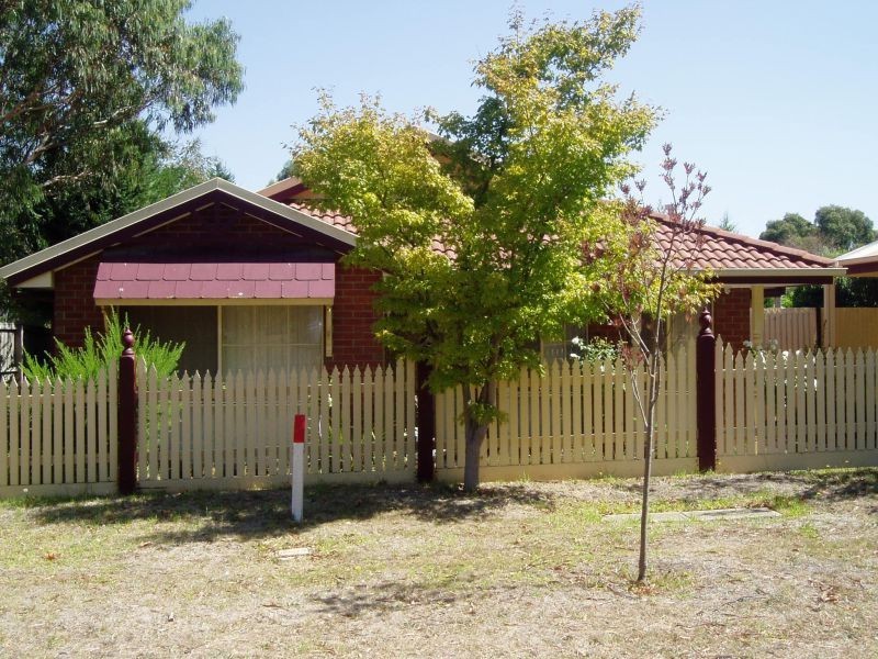 34B Mitre Crescent, Berwick VIC 3806