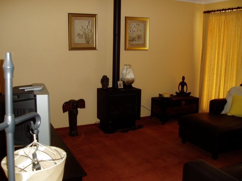 34B Mitre Crescent, Berwick VIC 3806