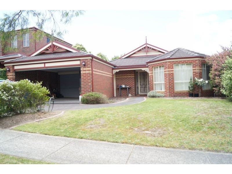 27 Allardice Avenue, Berwick VIC 3806
