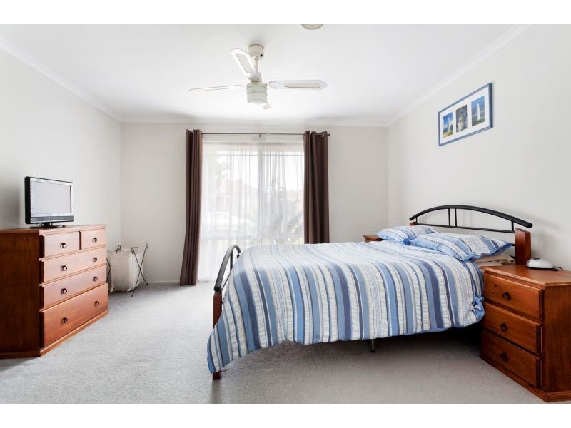 8 Earlwood Street, Narre Warren South VIC 3805