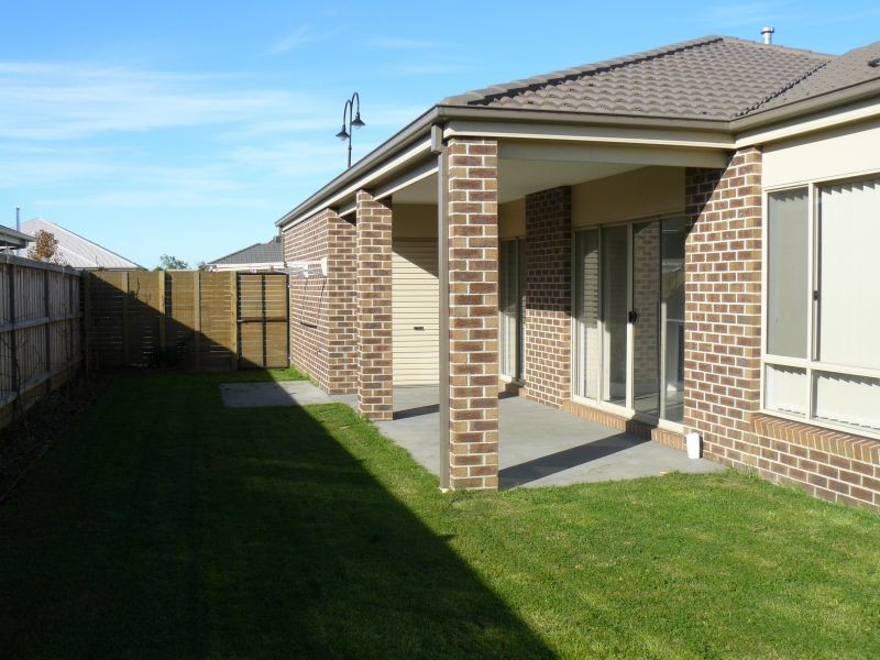 3 Torney Street, Cranbourne North VIC 3977
