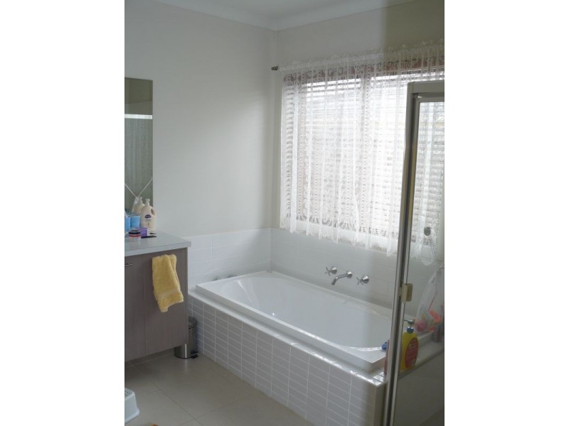 12 Monarch Road, Berwick VIC 3806