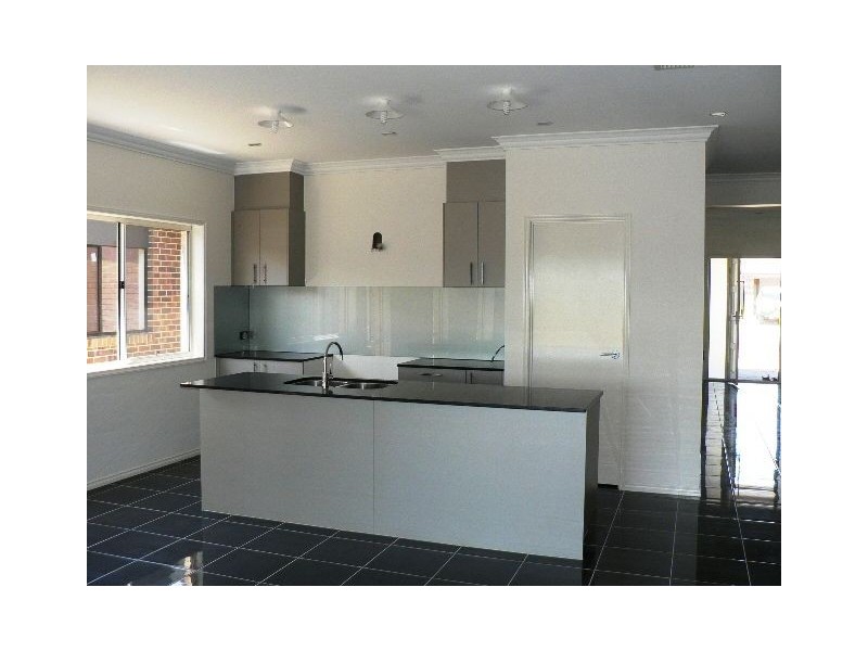 60 Selandra Blvd, Clyde North VIC 3978