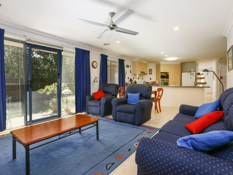 38 Fieldstone Boulevard, Beaconsfield VIC 3807