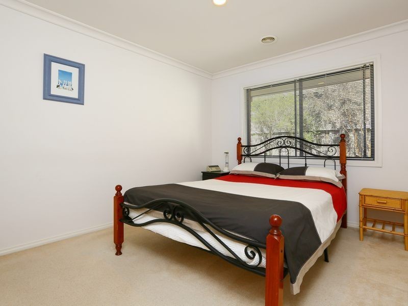 38 Fieldstone Boulevard, Beaconsfield VIC 3807