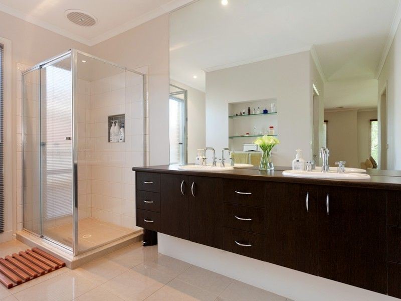 25 Bryn Mawr Boulevard, Berwick VIC 3806