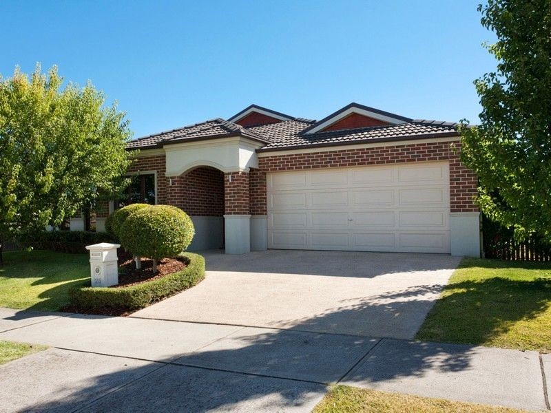 25 Bryn Mawr Boulevard, Berwick VIC 3806