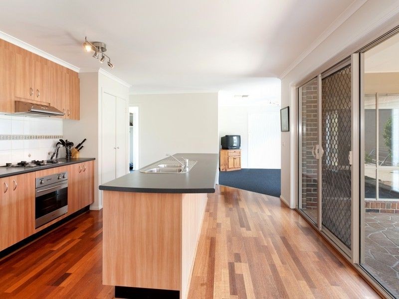 68 Scenic Drive, Beaconsfield VIC 3807