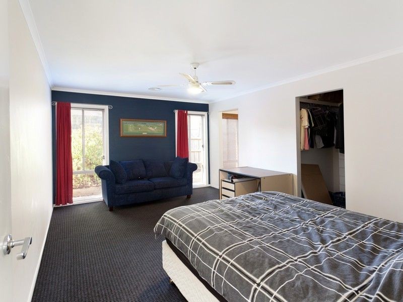 68 Scenic Drive, Beaconsfield VIC 3807