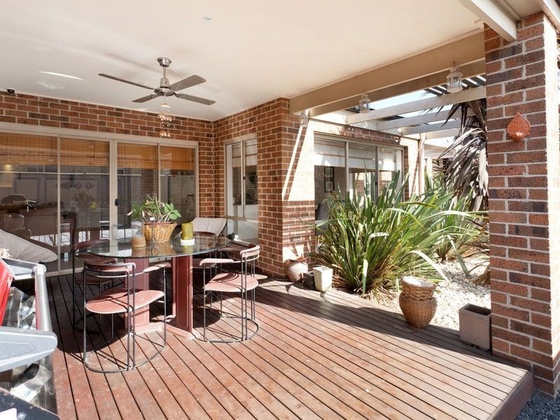 7 Tournament Place, Cranbourne North VIC 3977